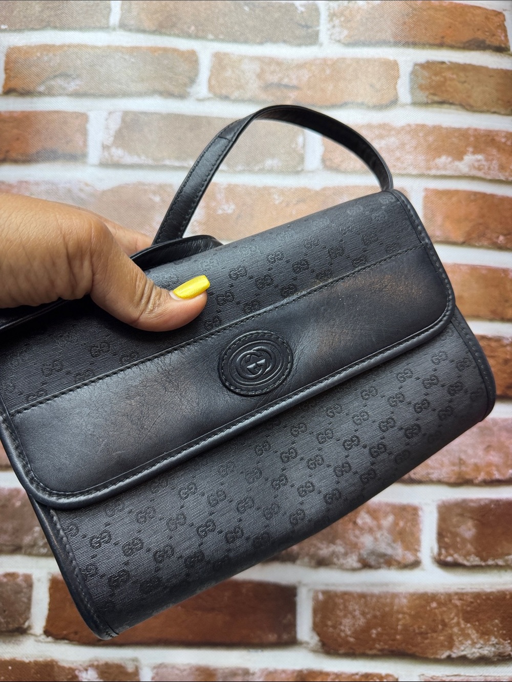 Gucci Black  flap Leather Handbag wit